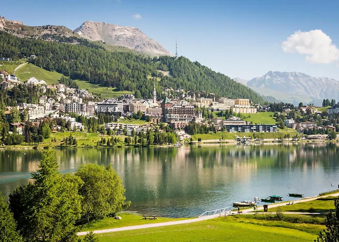 Apartament Skyline 107 *